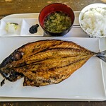 杉国商店 - 塩さば(880円)と、ごはんセット並(660円)。