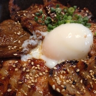 マルハのカルビ丼_1