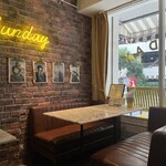 SUNDAY - 内観写真: