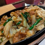 まんまる - ホルモン炒め