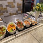 ルシアン - 海老チリ、グリルチキンハーブ、ラザニア、グラタン