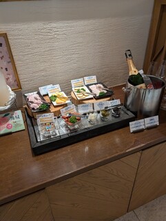 ルシアン - スパークリングワイン＆おつまみ