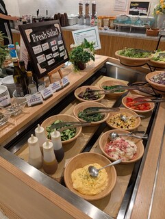 Le Chien Kyu Karuizawa - Fresh Salads – Various types, Egg Salad, Potato Salad, Assorted Dressings