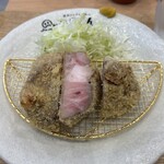 厚切りレアとんかつやまとん - 