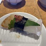 海の見えるカウンター寿司 鮨屋台 - スズキ昆布しめ