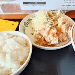 らーめん 紫龍 - 2025年10月　島根県雲南市産の新米と唐揚げ