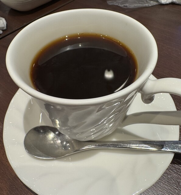 Kissa Shitsu Renoir Shinbashi Shiodomeguchi Ekimae Ten