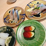 まぐろや石亭 - 鯵、締め鯖、上イカ、イクラです。