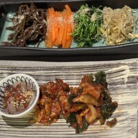 WAGYU PINFU - ナムル盛り　キムチ盛り
