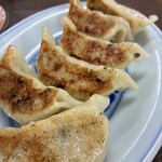 宝来軒 - 焼き目も良い感じ