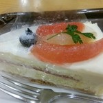 フルーツケーキ ファクトリー - 