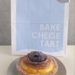 BAKE CHEESE TART - 焼きたてタルト モンブランチーズ 450円(税込)