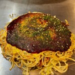 広島スタイル お好み焼 くじら - 料理写真: