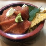 すし処 若 - 本鮪トロ漬け丼別角度。