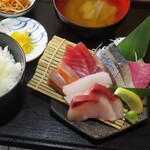 恵美須商店 - お刺身定食