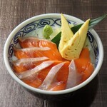 恵美須商店 - サーモン丼
