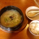 Ajisembou - 半サムゲタンランチ（小皿付き）…通常価格980円