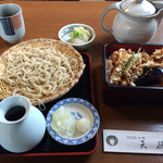 天徳・花膳(ミニ天丼とせいろ)¥1,250