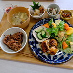 お陽さまと月 - おとなのランチ（1400円）2025年10月