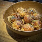 壺味 - ■たこ焼き 8個 ¥500 お母さんの作ってる姿をいつまでも眺めていたくなりました。