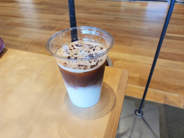 無印良品 矢巾店 カフェ &ndash; 岩手県矢幅町でシンプルにくつろげる空間