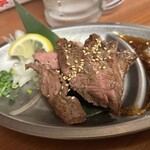 もつ焼き つみき - ハラミ1本焼き　なんと330円！！このクオリティがこのお値段って驚きと感謝しかないわー