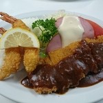 たこ初食堂 - トンカツ付ランチ