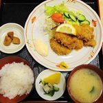 Mame - カキフライ定食 (850円 8%込)　ご飯は半分に減らして頂きました。