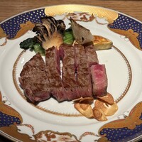青山牛彩 - 茨城県産牛のサーロイン(100g)
                    旬の焼野菜盛り合わせ