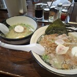 麺厨房あじさい - 特製極味（背脂）塩 ＆ 2/3塩