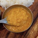 Govinda Curry Bar - レンズ豆カレー