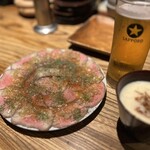 佐五右衛門 - 低温調理牛たんのカルパッチョ。脂が乗って美味しい。
