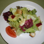 コルテロ - セットサラダ（紅玉林檎添え）