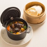 桃谷樓 - 和牛の薬膳風赤ワイン煮込み