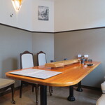 舞子 串の助 - 店内