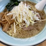 とんとんラーメン - ねぎチャーシューメン大盛り