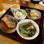 ビストロ割烹 八百屋 - 