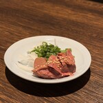 和牛ホルモン一頭買い うしはち 五反田 - 