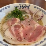 麺や・よかやす - 料理写真:鶏白湯ラーメン980円