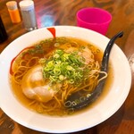 CRAZY  MALT - 中華そば790円。さっぱり美味しい