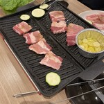 サムギョプサルの壺 - 