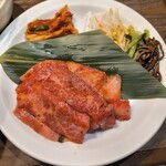 焼肉 北砂トラジ - 特選牛カルビランチ
