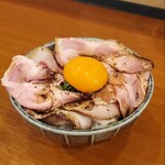 自家製手もみ麺 鈴ノ木 - ローストポーク丼