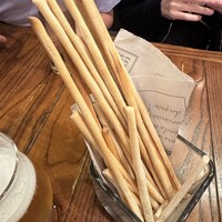 PAPPARE NAPOLI - お通しグリッシーニ