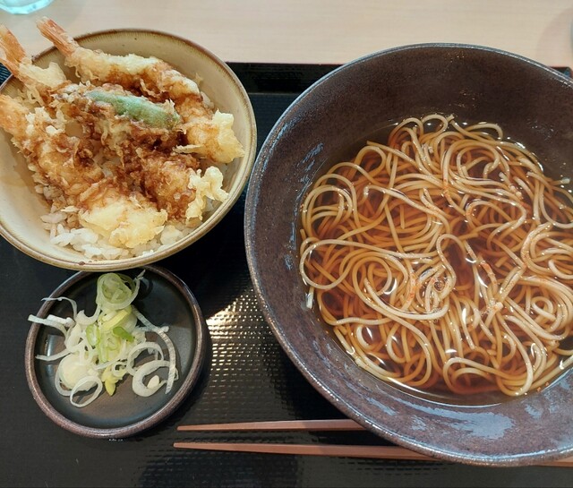 ゆで太郎 苫小牧船見町店 - 苫小牧（そば）