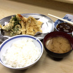 いもや - 天ぷら定食700円
      