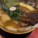 大金家 - いつもと違う金の器