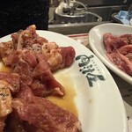 羊肉炭火焼 肉汁屋 - 