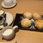 ダブルツリー by ヒルトン - 