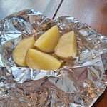 薪と炭焼き いと半 - ジャガイモホイル焼き